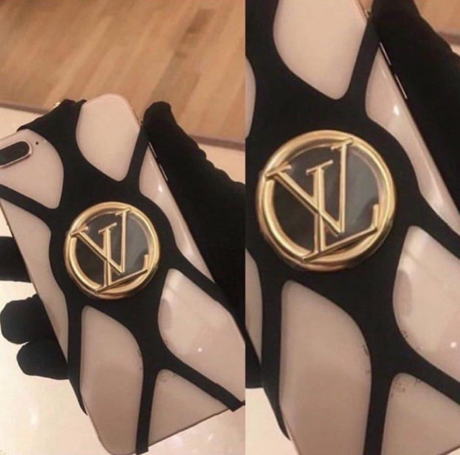 LV Mobile Holder