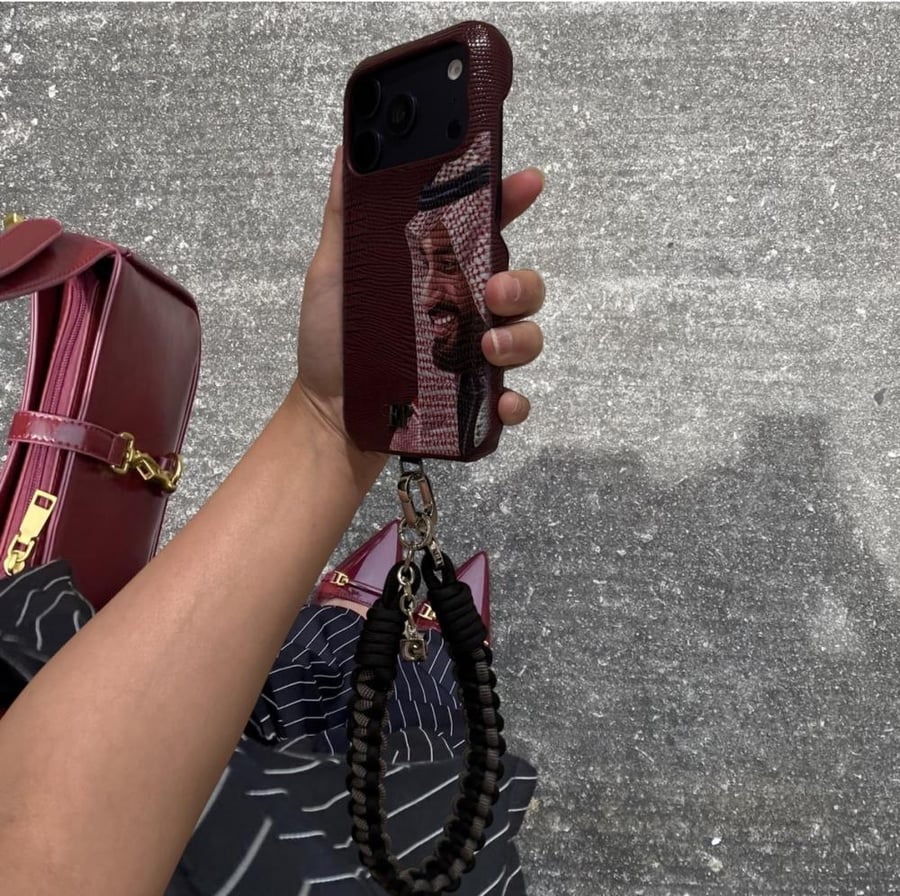Mobile hand strap