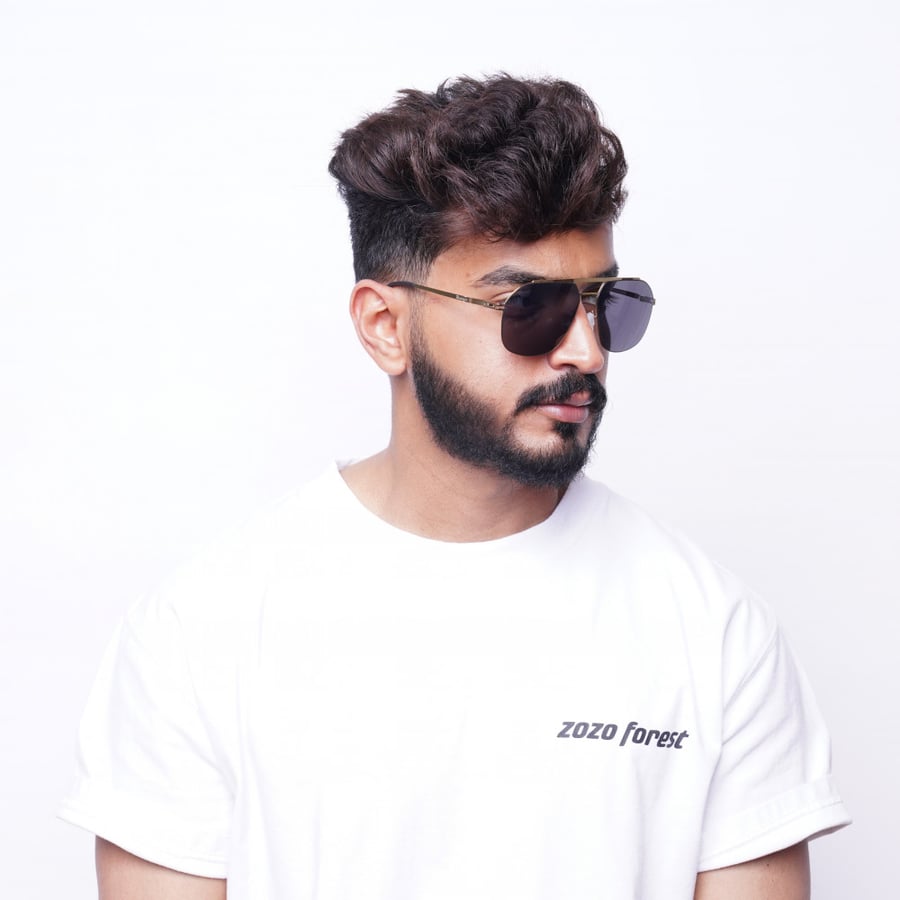 أفييتور مختلف