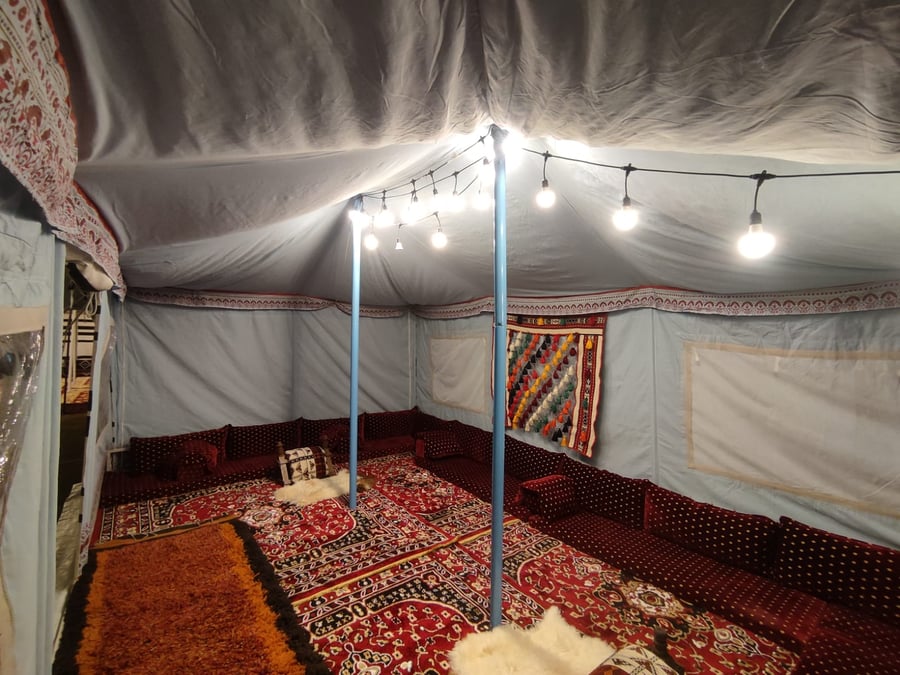 خيمة طويق مع أعمدة مقاس 6×4 متر