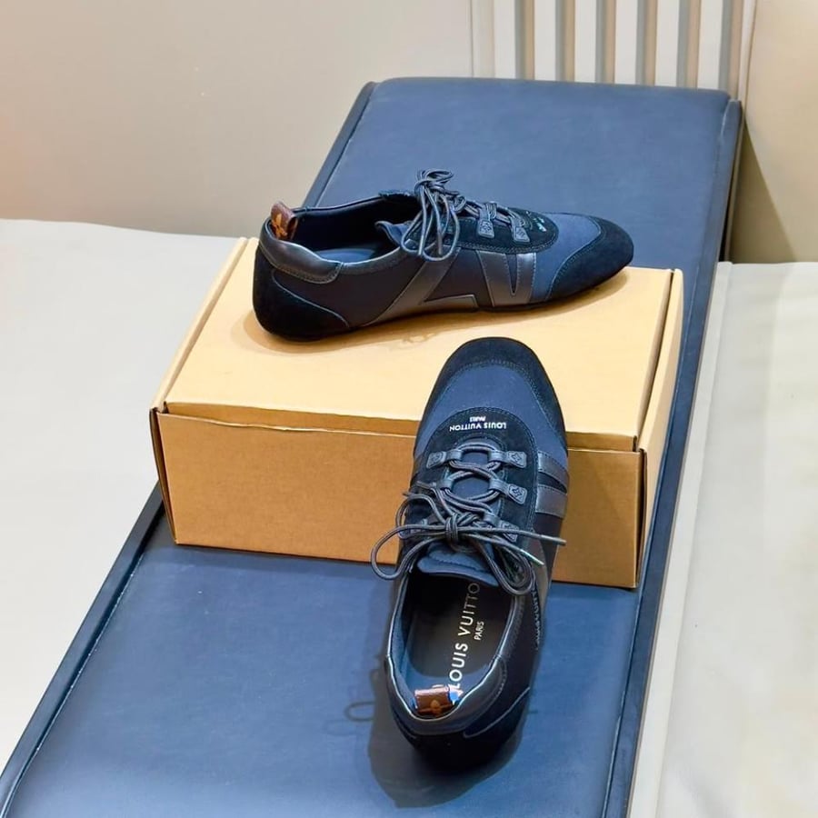LV shoes