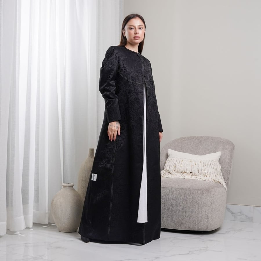 Black crepe balzer