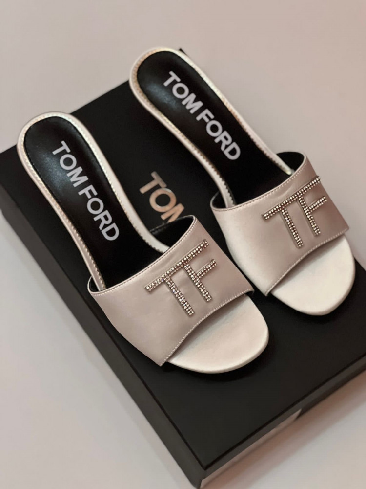 TOM FORD