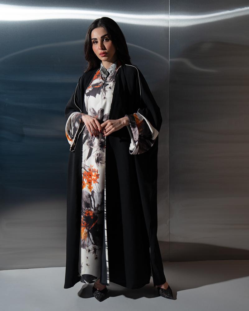 عباية وفستان صيفي SS26
