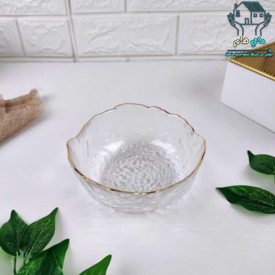 A wavy glass bowl with gold edges, modern and elegant, 13*6 cm