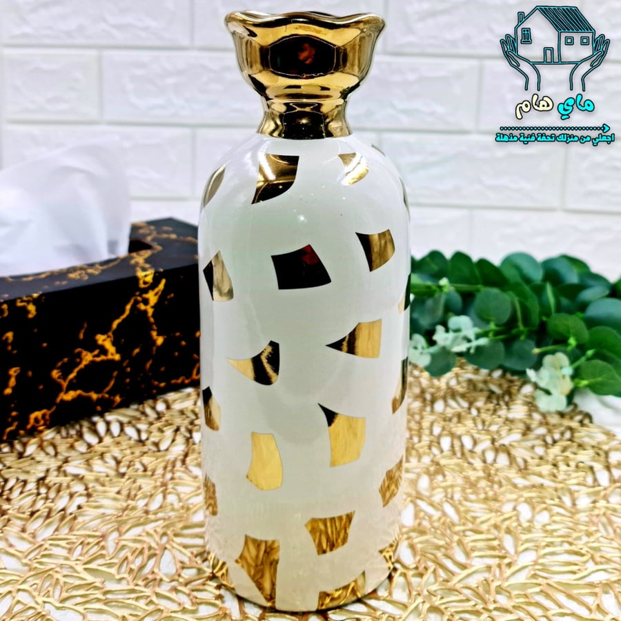 فازة ورود سيراميك بديزاين عصري وأنيق