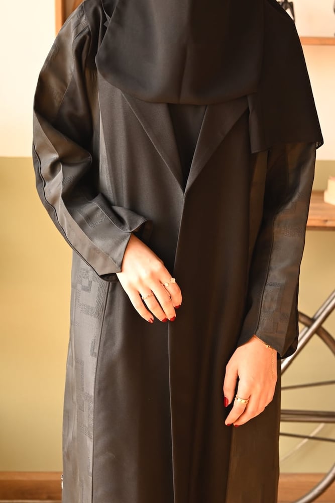 عبايه رسميه نص كلوش