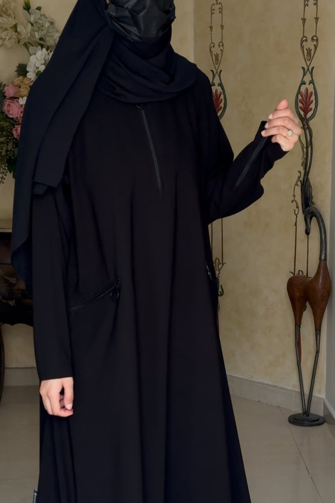 عباية مكه المكرمة مع سحاب بالاكمام