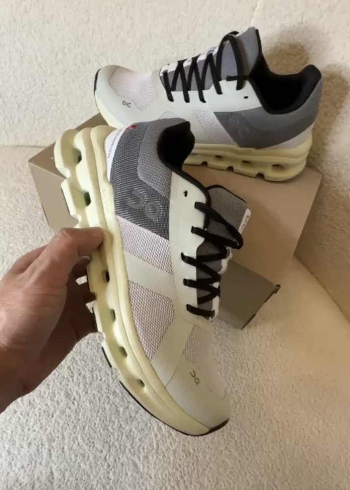 Cloud Runner Frost/Aloe