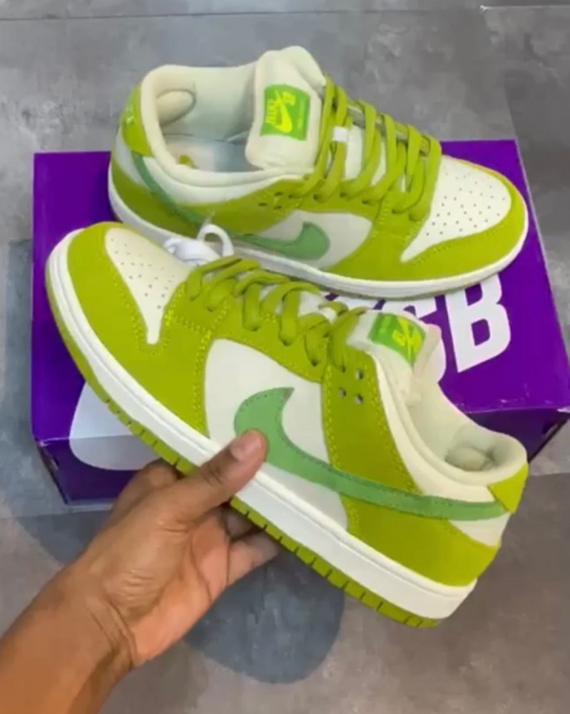 NIKE SB DUNK LOW PRO "Green Apple"