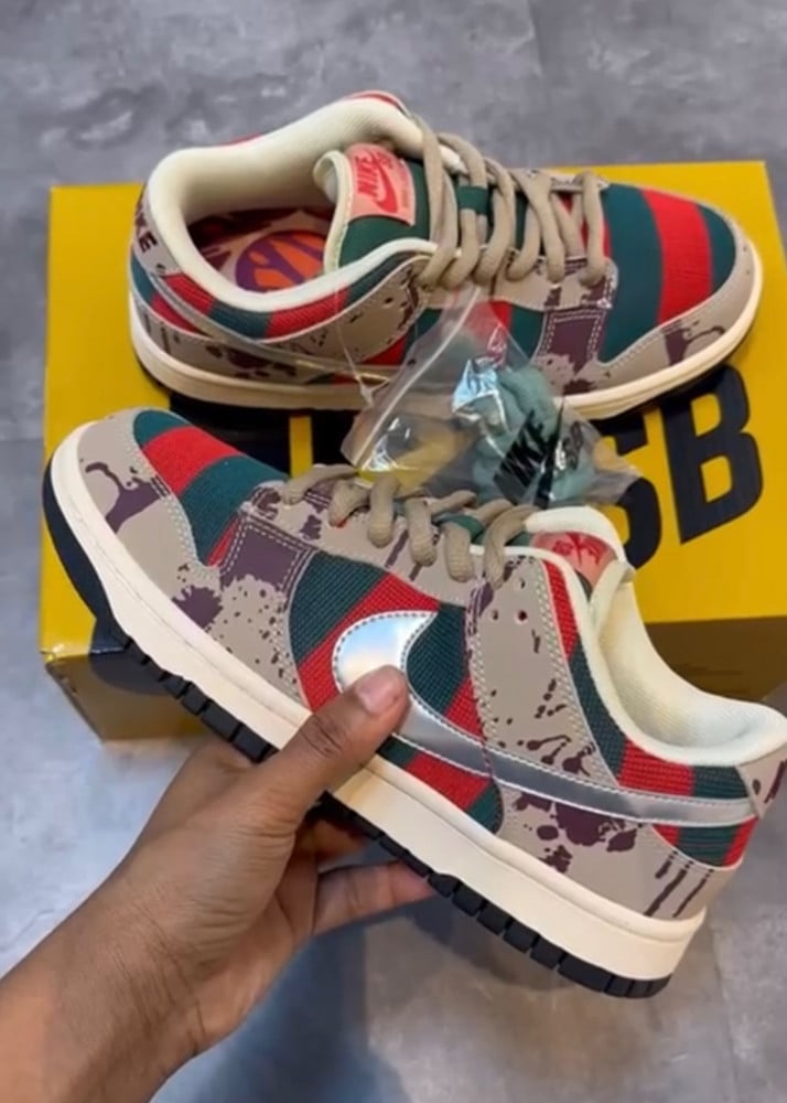 SB Dunk Low Pro 'Freddy Krueger'