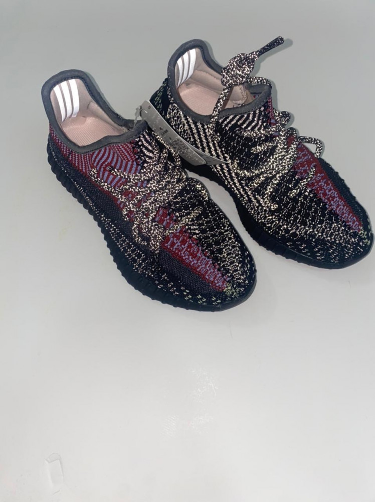 Yeezy Boost 350 V2 "Yecheil"
