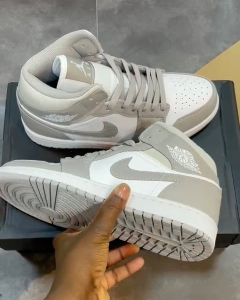 Air jor dasn 1 Mid Linen
