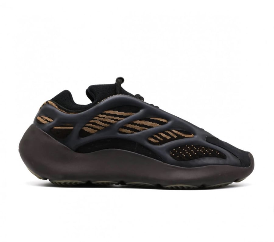 Adidas Yeezy 700 V3 Clay Brown