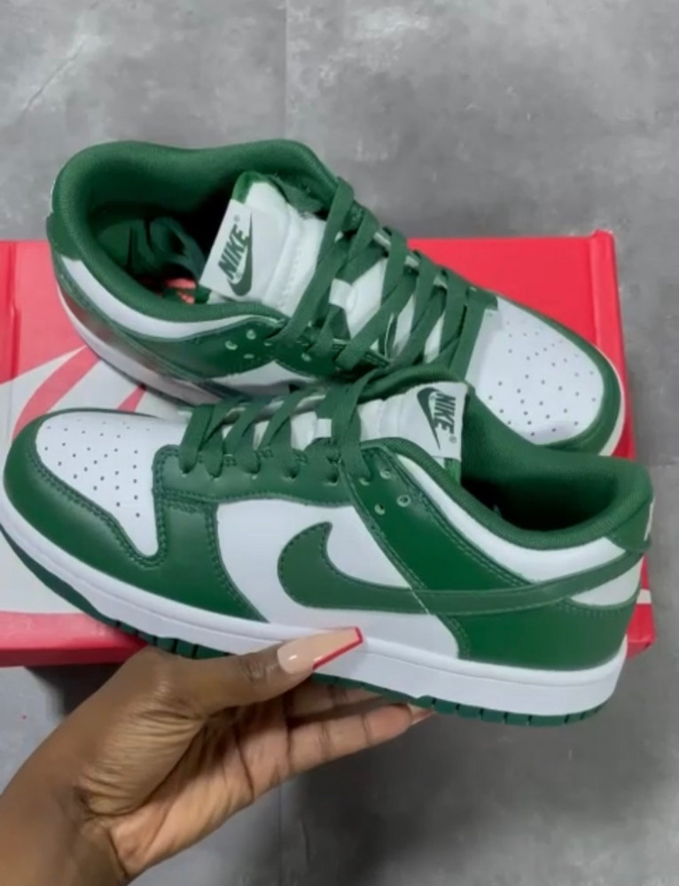 Nike Dunk Low Spartan Green