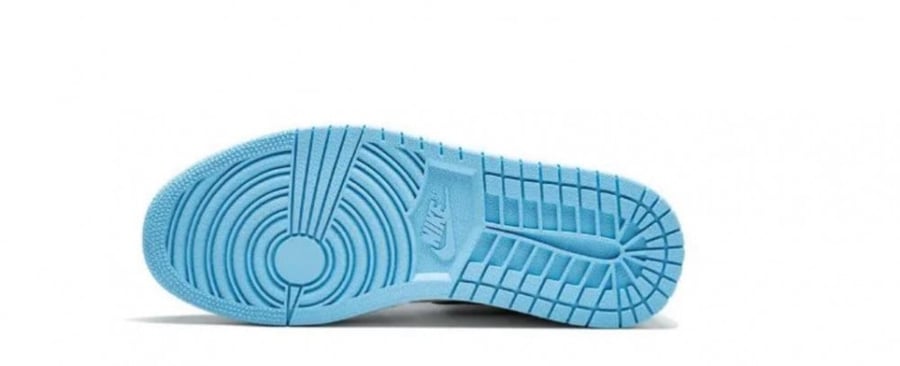 Air Jordan 1 High OG unc patent leather