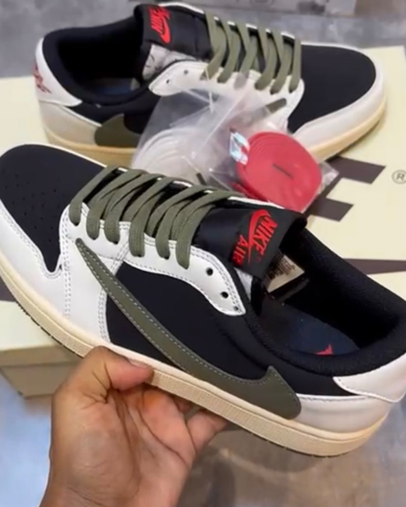 Travis Scott x Air Jordan 1 Low Olive