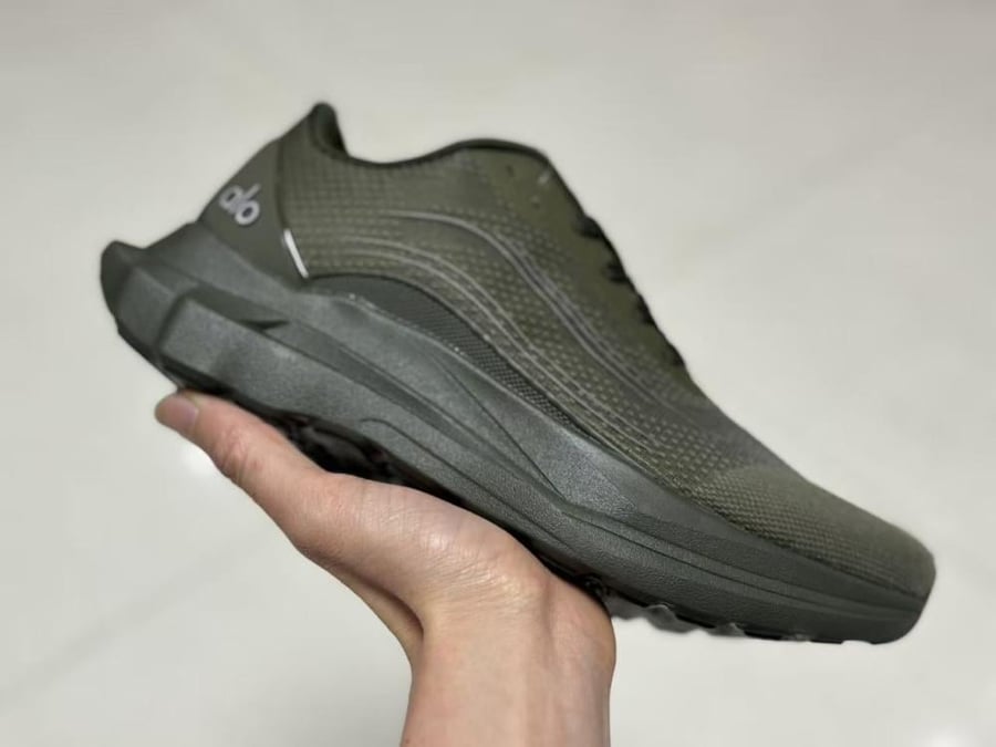 ALO RUNNER OLIVE VERTE