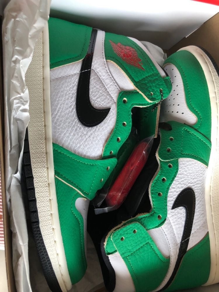 AIR JORDAN 1 RETRO HIGH OG WMN "Lucky Green"