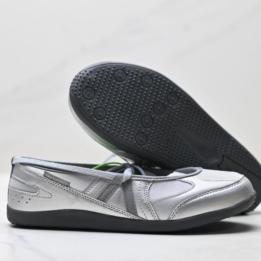 New Balance Flat Breeze 'Silver'