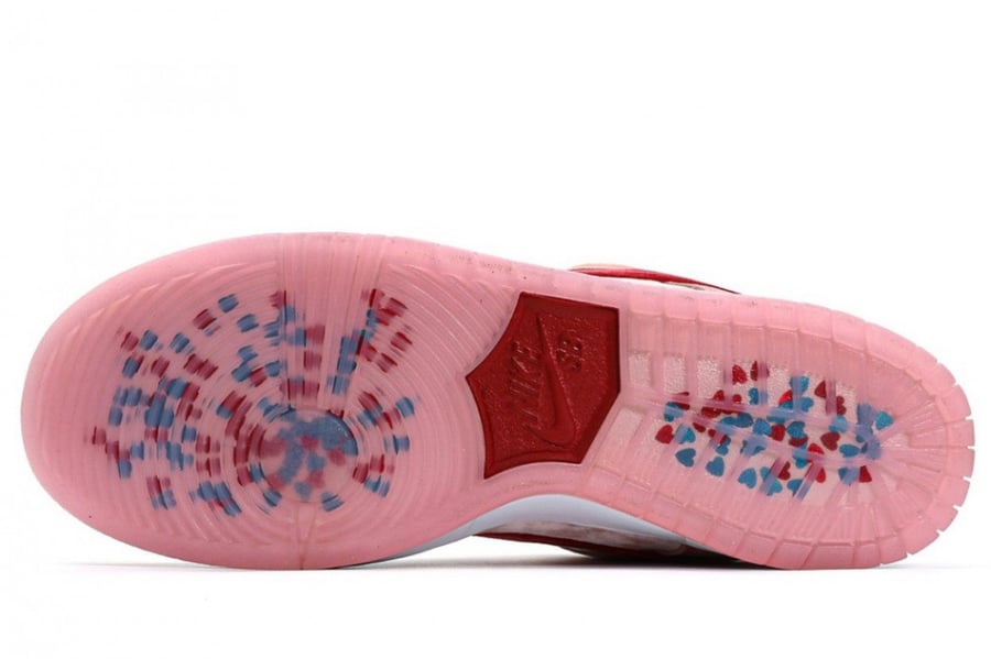 Nike SB Dunk Low Pro QS Strangelove - Valentines Day