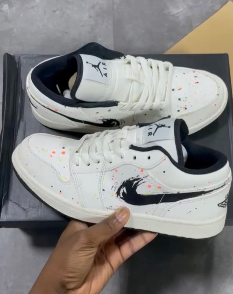 Air Jordan 1 Low SE GS 'Paint Splatter'