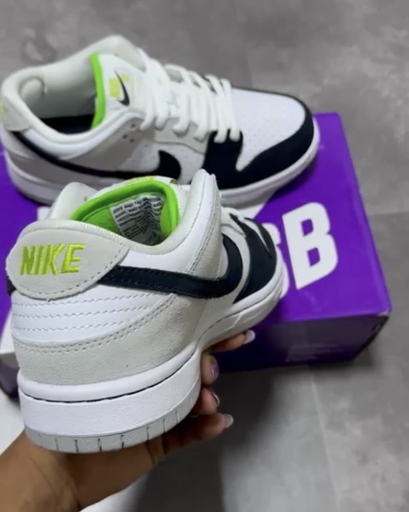 Nike SB Dunk Low Chlorophyll
