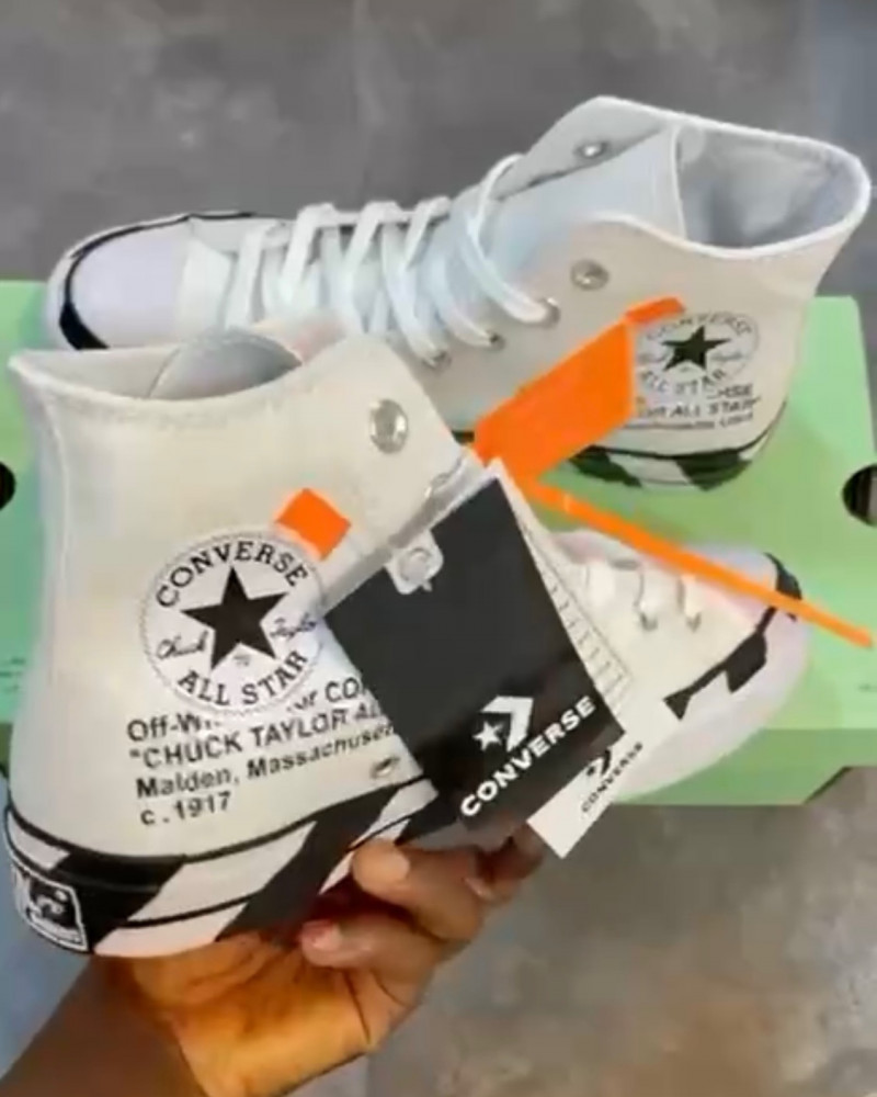 Converse Chuck 70 off white hi top sneakers