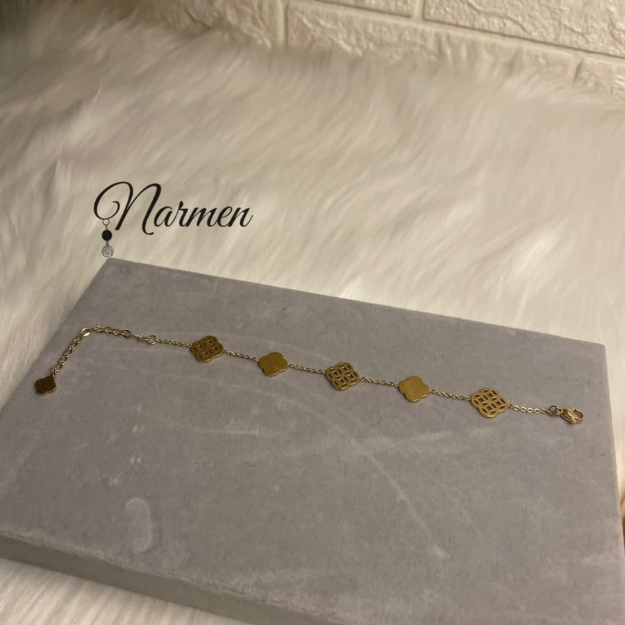 سوارة من فان كليف