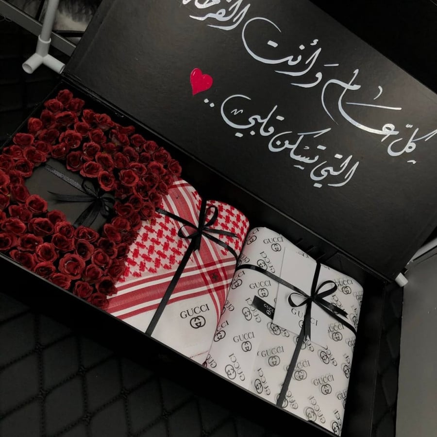 تنسيق هديه جوتشي (قماش+شماغ+كبك)