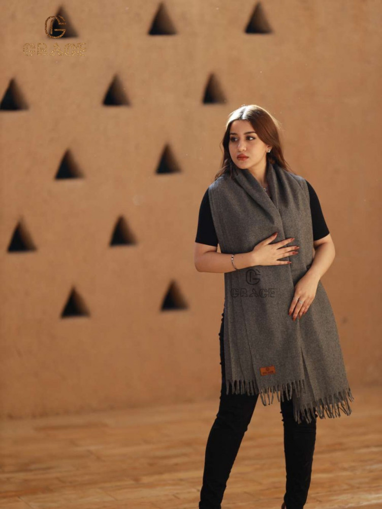 شال جوخ نسائي رصاصي GRACE