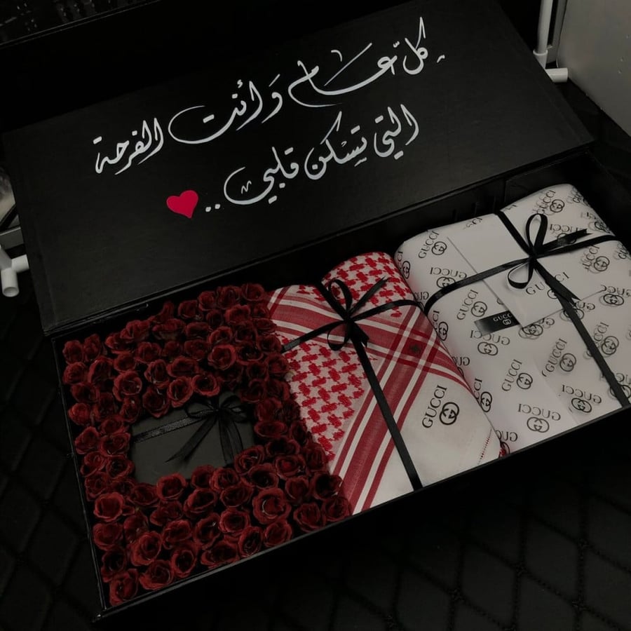 تنسيق هديه جوتشي (قماش+شماغ+كبك)