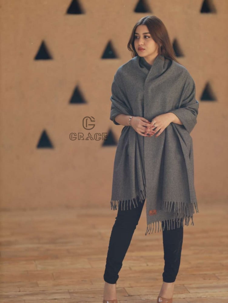 شال جوخ نسائي رصاصي GRACE