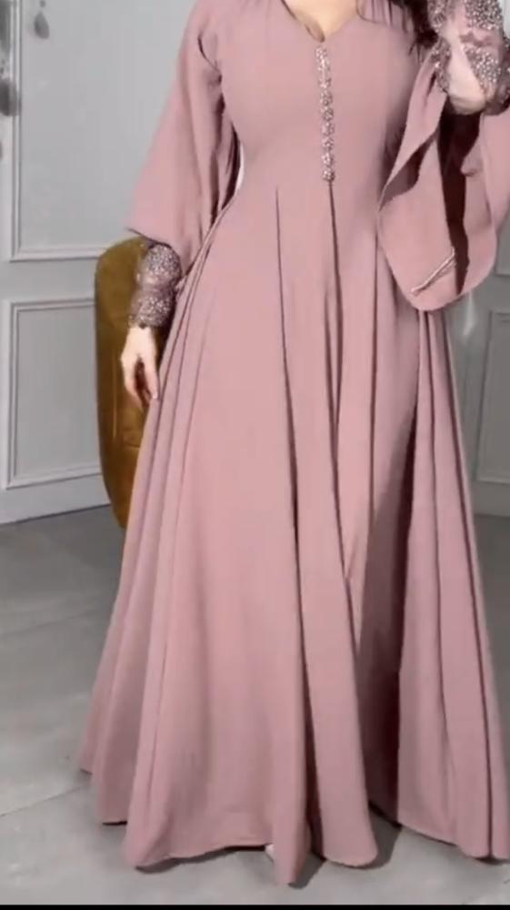 جلابيه ورديه ملكيه بتطريز فاخر