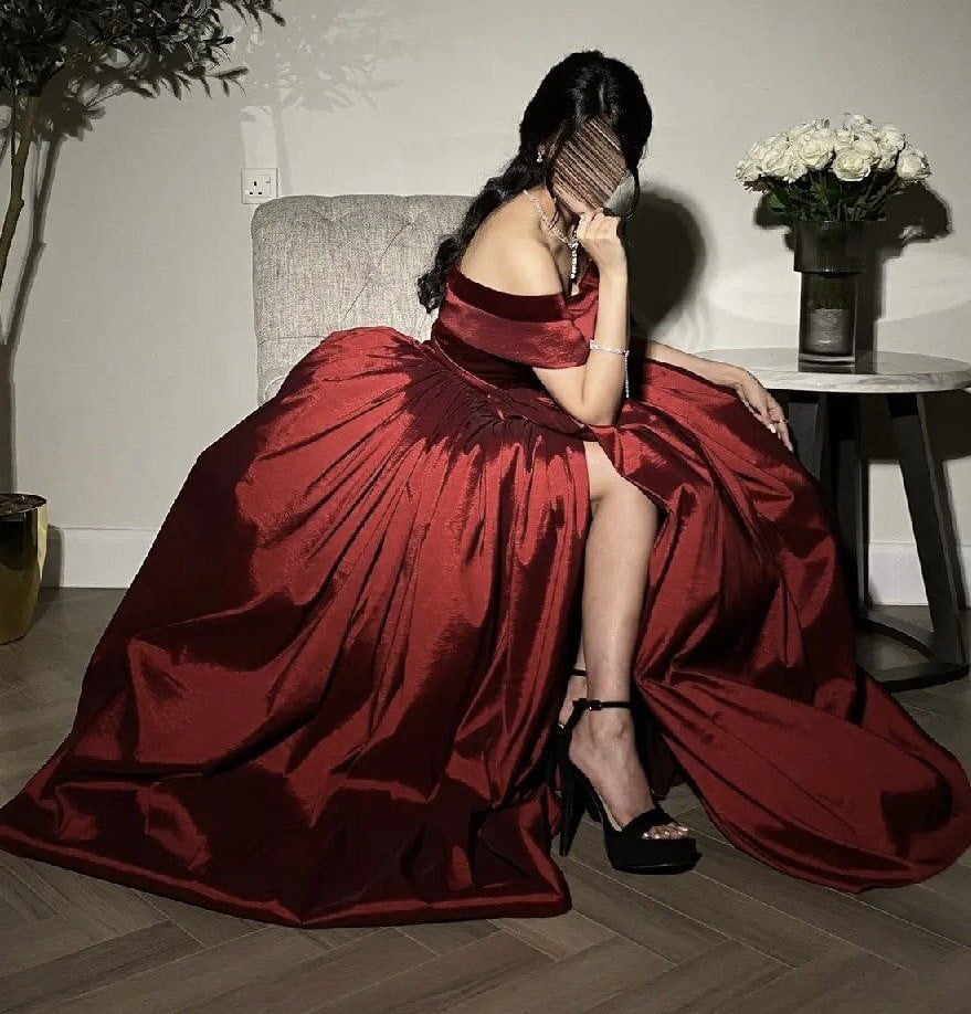 Cinderella dress European red royal velvet