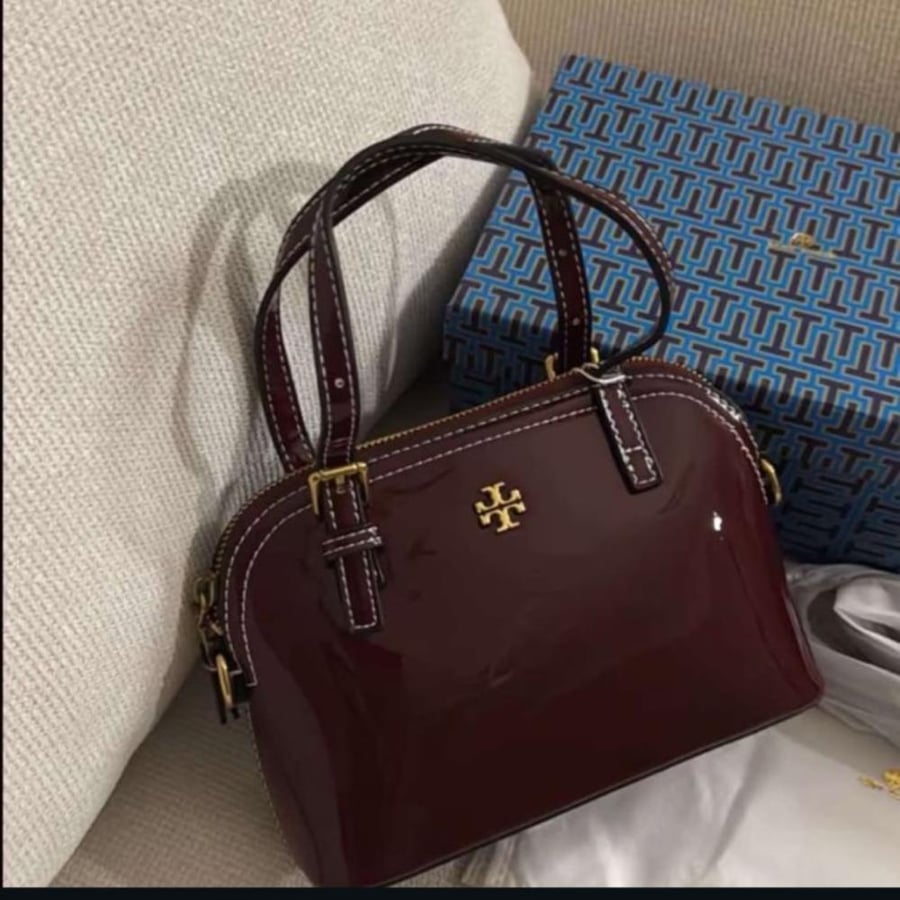 شنطه بلون برغندي