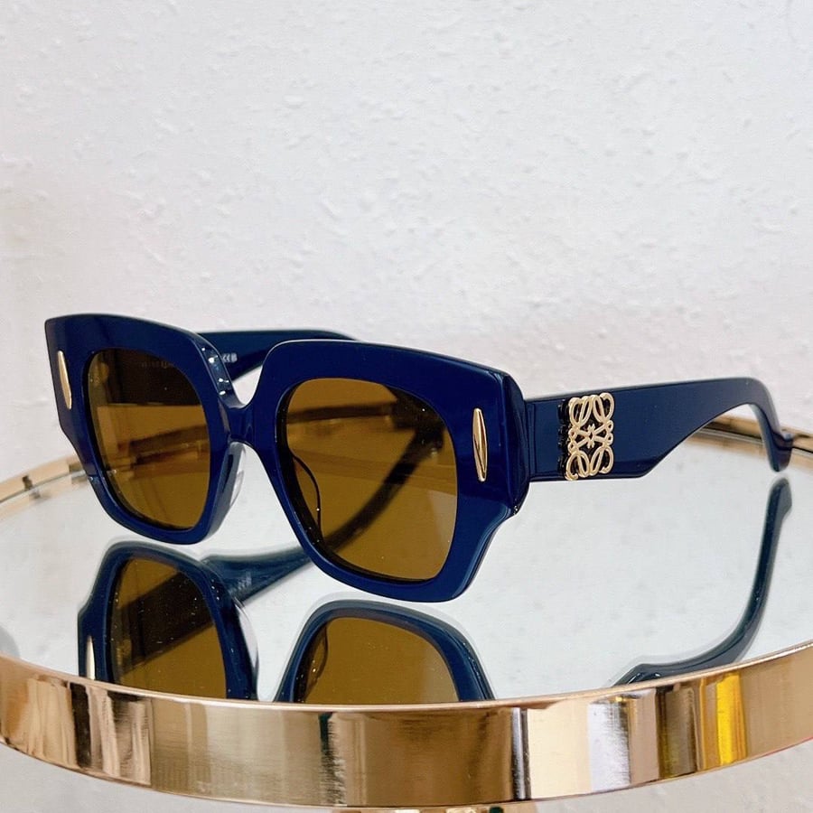 نظارة Loewe