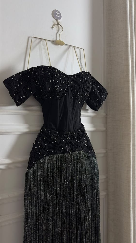 فستان سهره المقاسات بالأرقام | 6-8-10-12-14 بالحروف S-M-L-XL-XXL  القماش|باربي +دانتيل +تطريز يدوي +هدب لمعه
