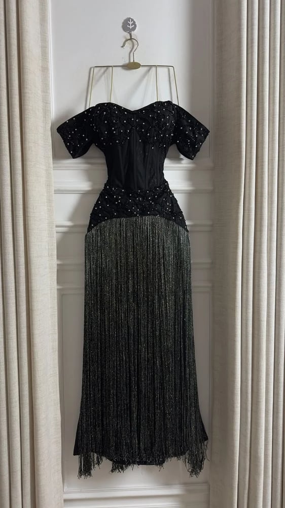 فستان سهره المقاسات بالأرقام | 6-8-10-12-14 بالحروف S-M-L-XL-XXL  القماش|باربي +دانتيل +تطريز يدوي +هدب لمعه