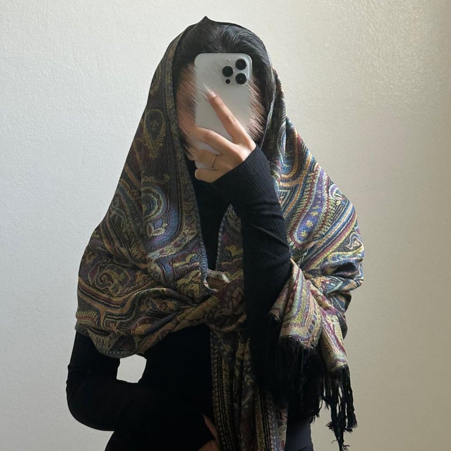 Kashmiri shawl