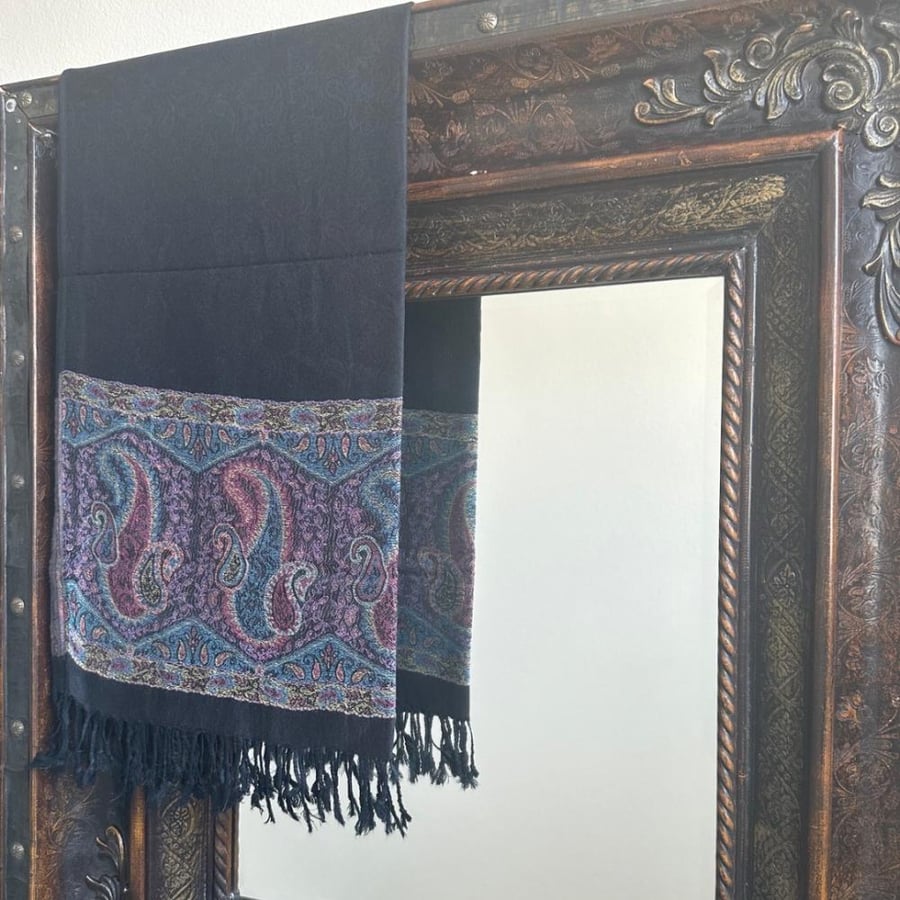 Kashmiri shawl