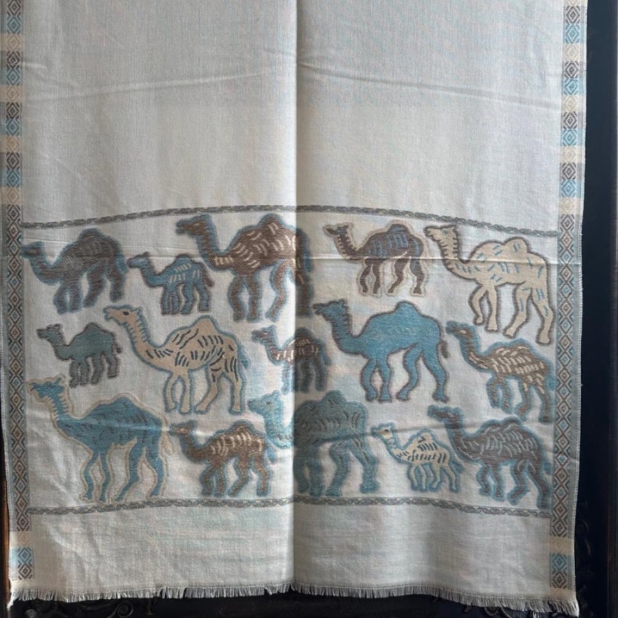 Kashmiri shawl camel 3