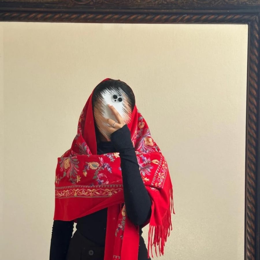 W7 wool shawl
