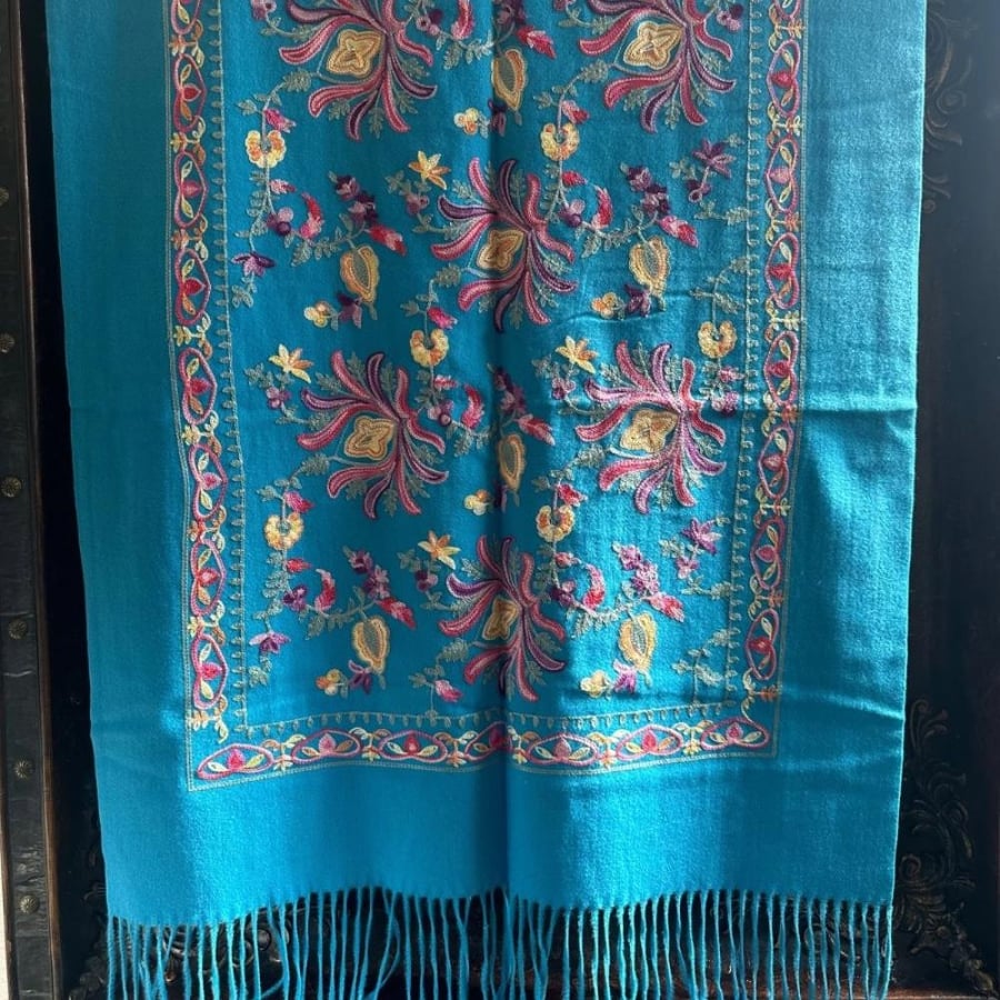 W7 wool shawl