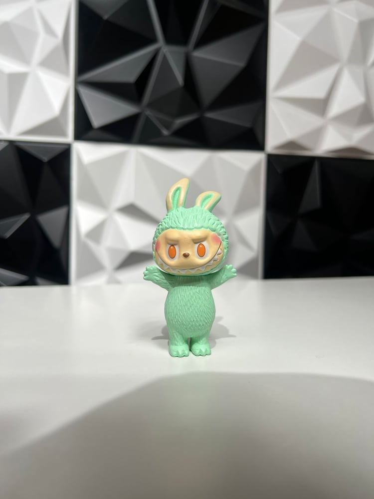 تشيبي لابوبو -Labubu Chibi