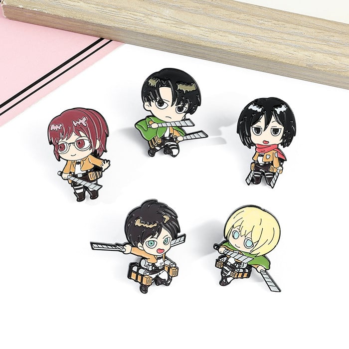 بروش هجوم العمالقة - Attack on Titan Brooch