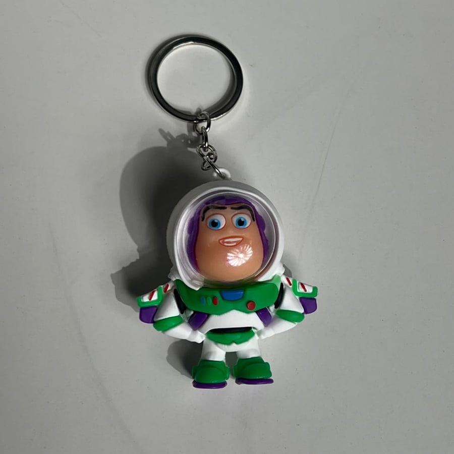 ميدالية بظ يطير *- Buzz Lightyear Keychain