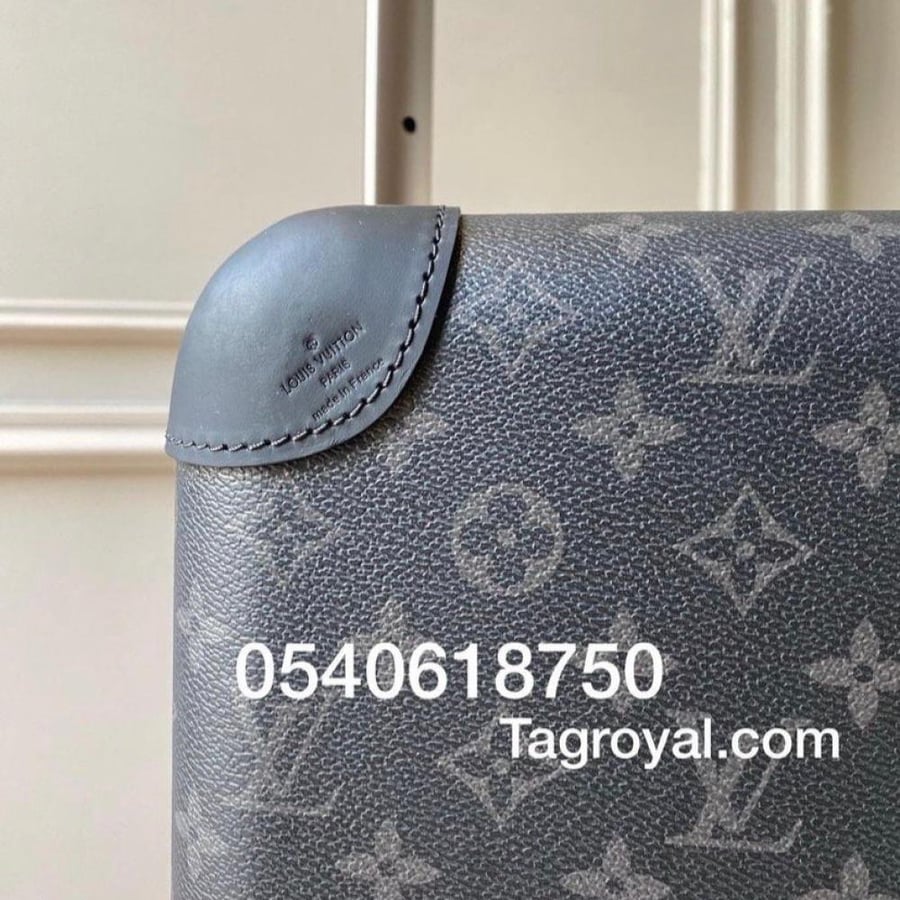 Louis Vuitton travel bag master