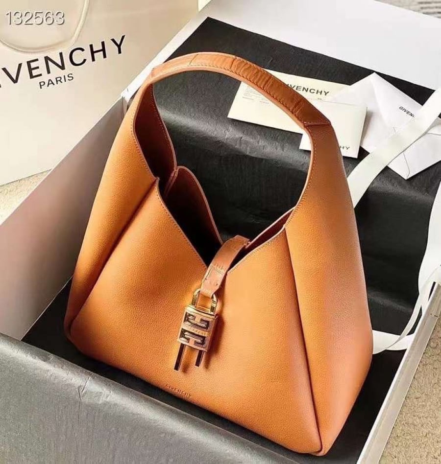 حقيبة يد جلديه GV