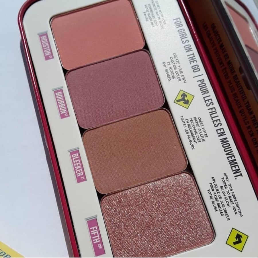 This is a collection of blushes Autopalm Girl 8g